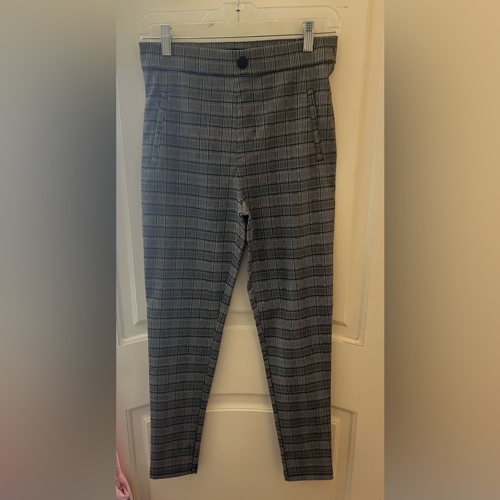 Zara Grey Plaid M Leggings